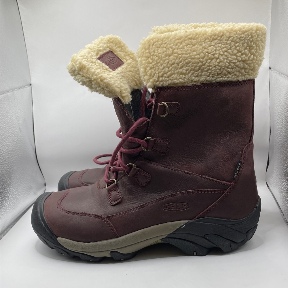 Keen - Betty Short Waterproof Winter Boot - Maroon Cream - 9.5